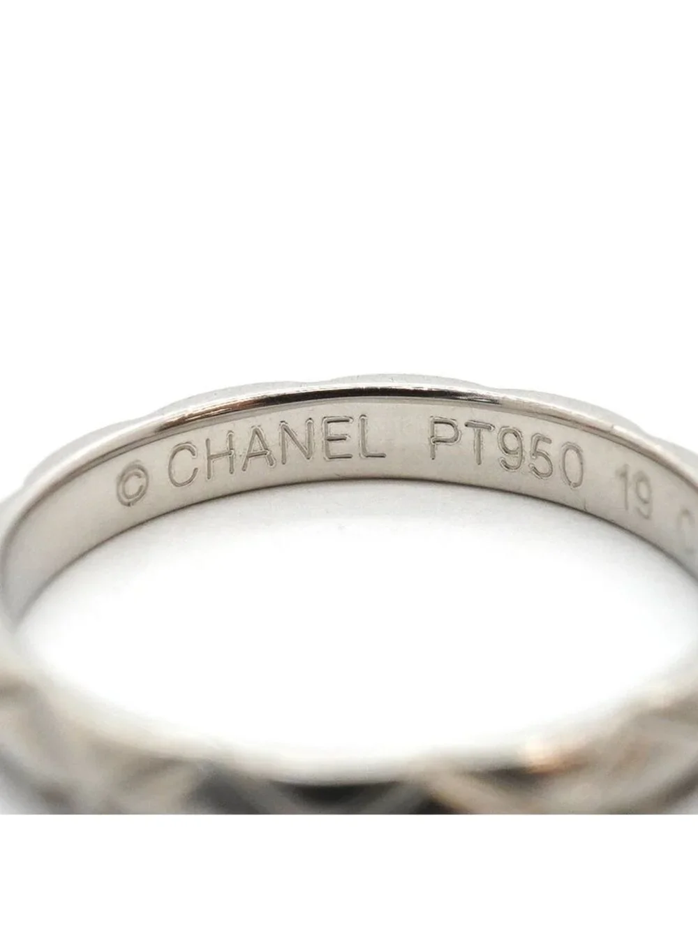 Chanel Ring Quilted Platinum
